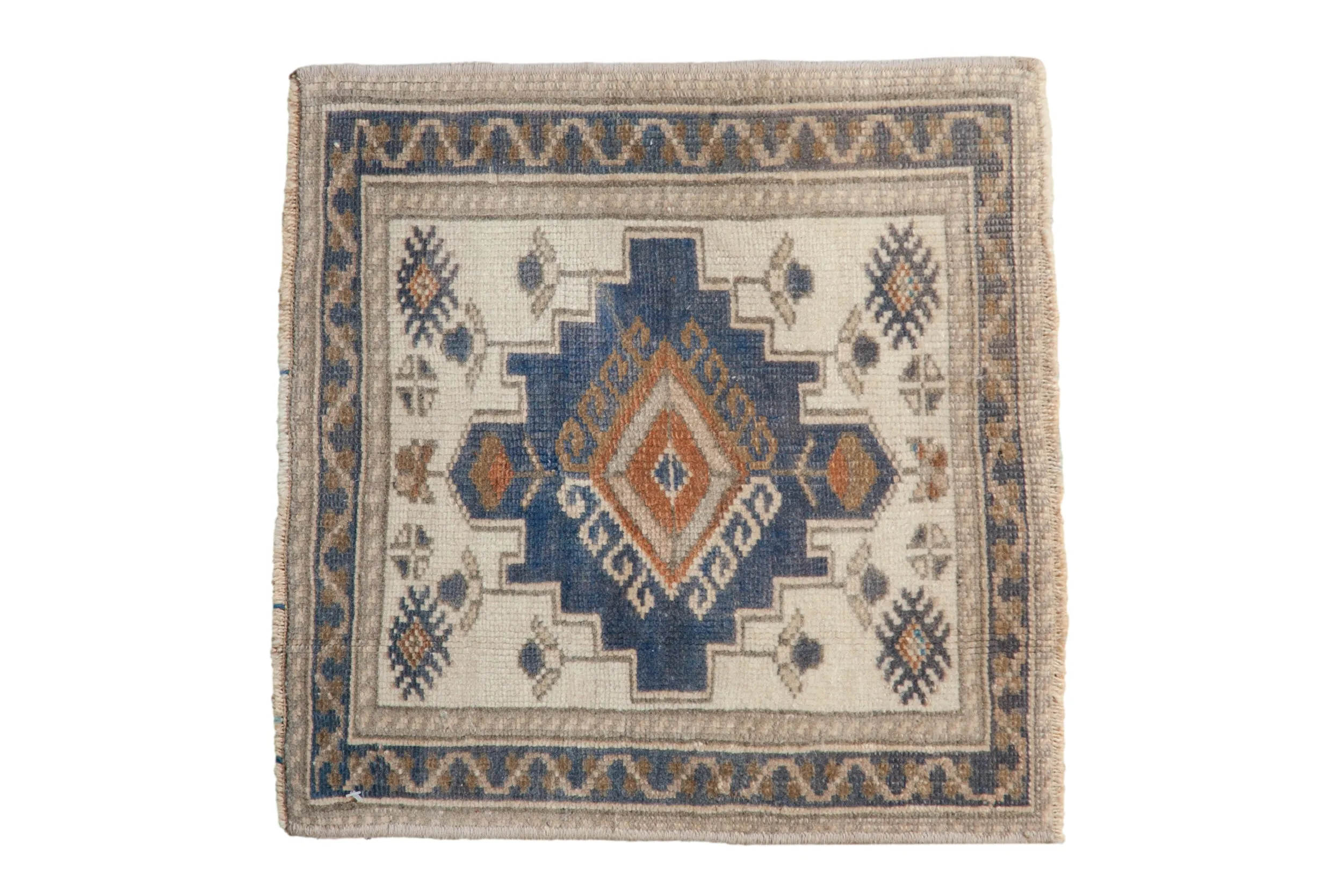 1.5x1.5 Vintage Distressed Oushak Square Rug Mat