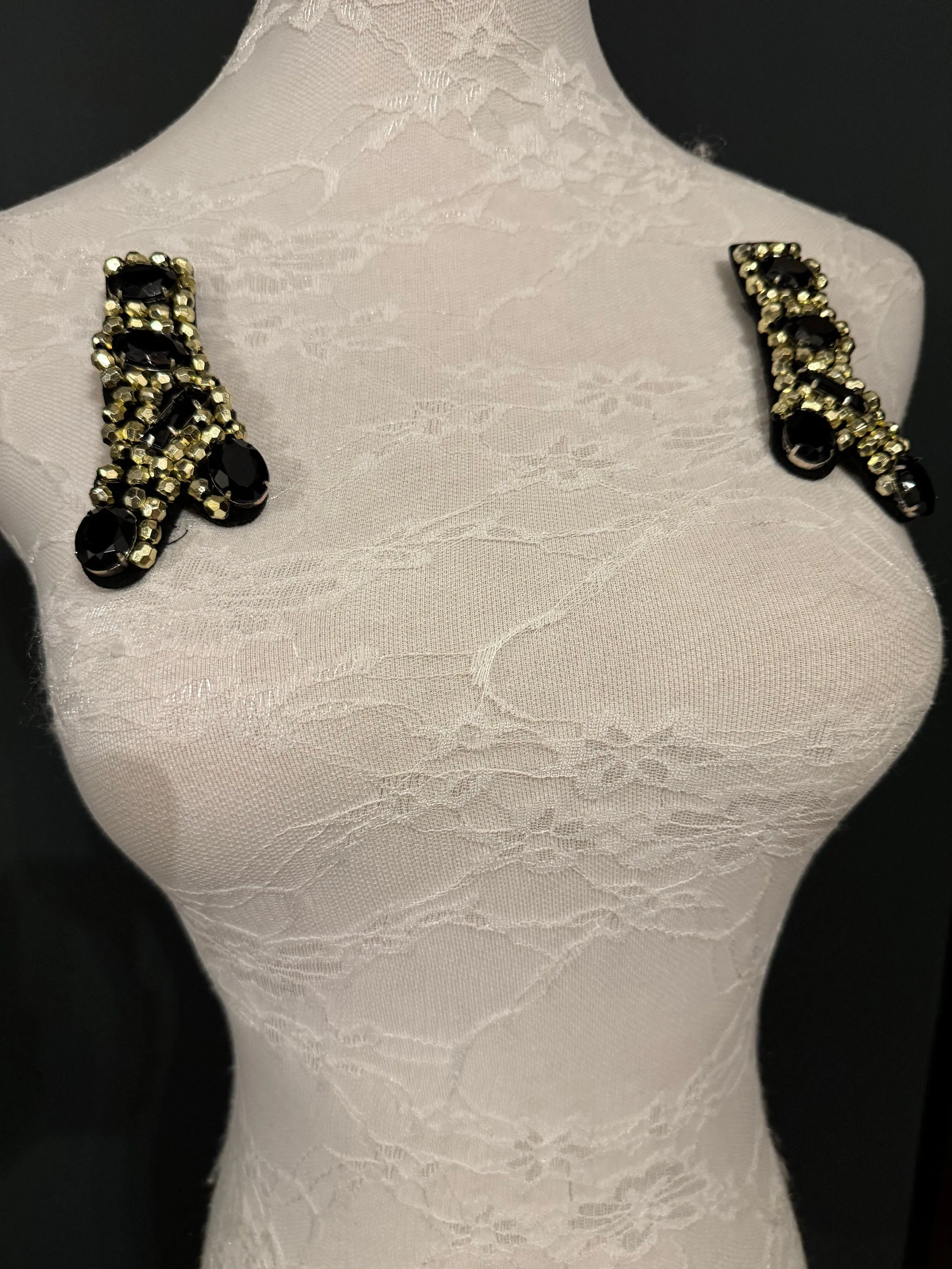 2x Brooch, Beaded Brooch, Shoe Design, Gold, Black, Felt Based Brooch, Handmade, FAN Design