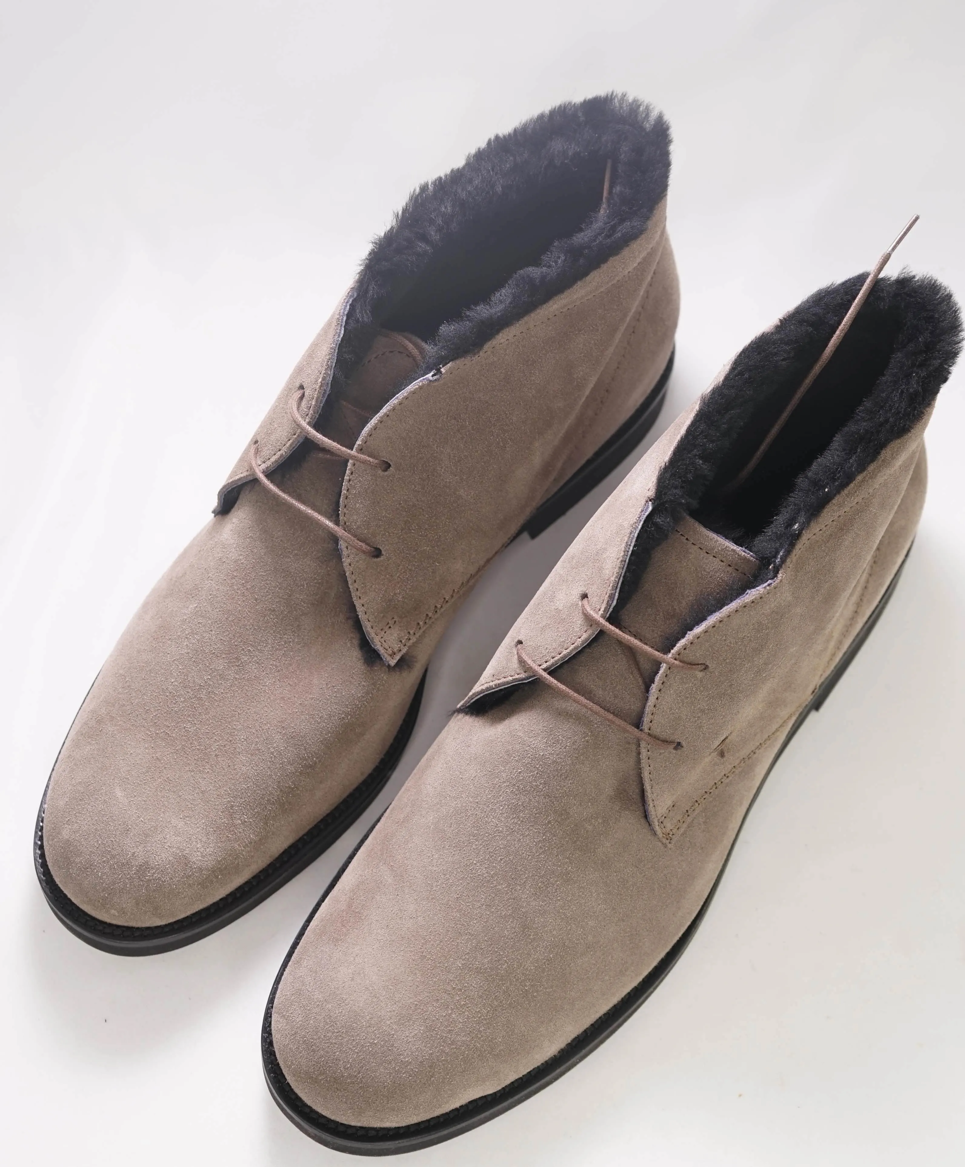 $850 TOD’S - "GENUINE LAMB FUR LINED" Suede Chukka Boot - 12.5 US (11.5 T)