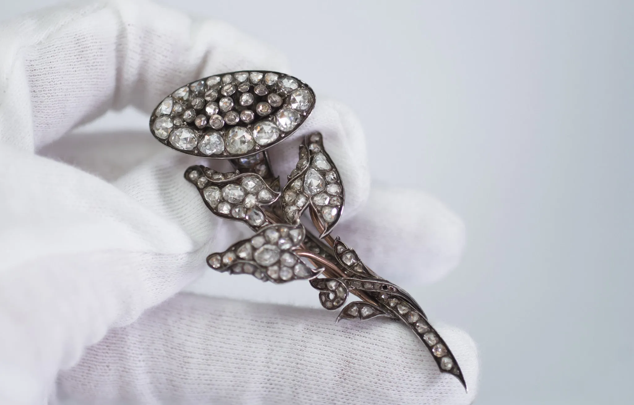 ANTIQUE ROSE CUT DIAMOND FLOWER MOTIF BROOCH