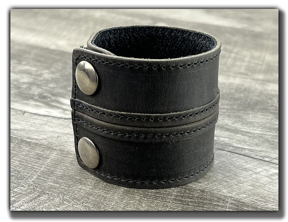 B-STOCK - "Straight Up" Leather Cuff - Small/Medium, Aged Steel