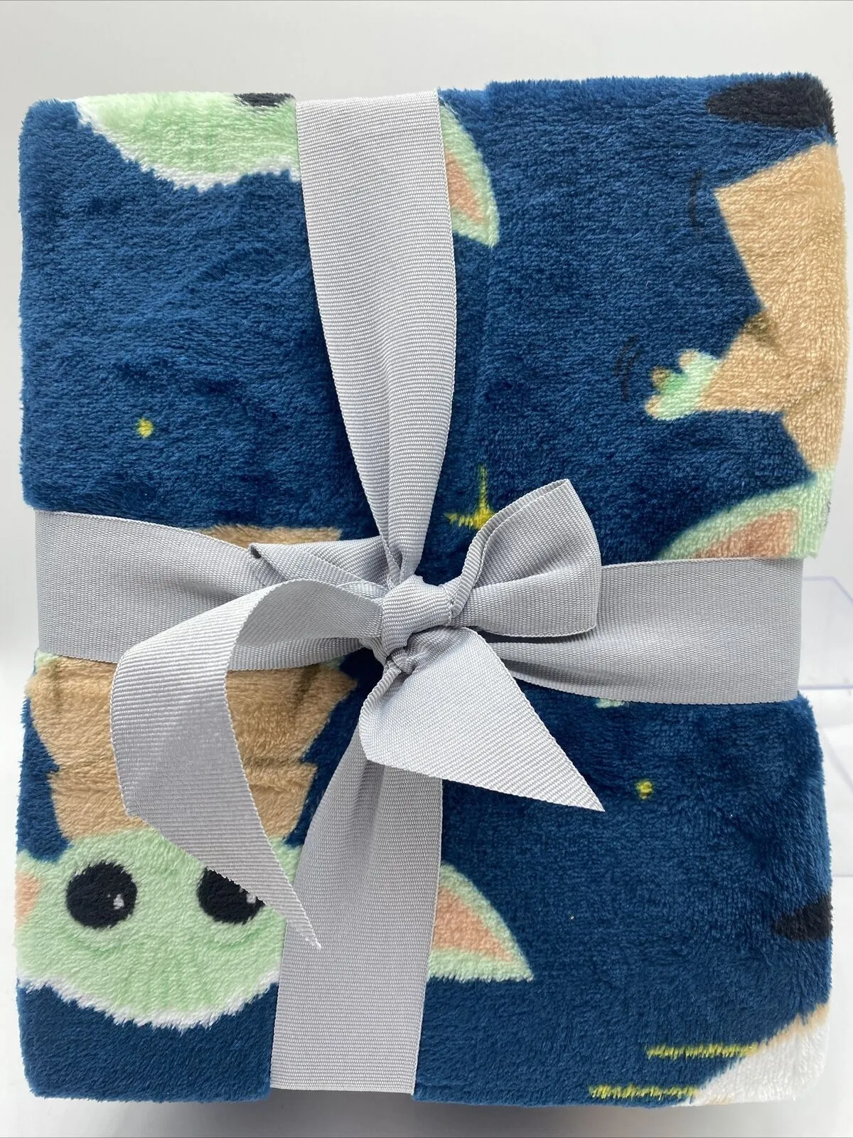 Baby Yoda Plush Travel Blanket 45"x 55" Disney Star Wars The Mandalorian Blue