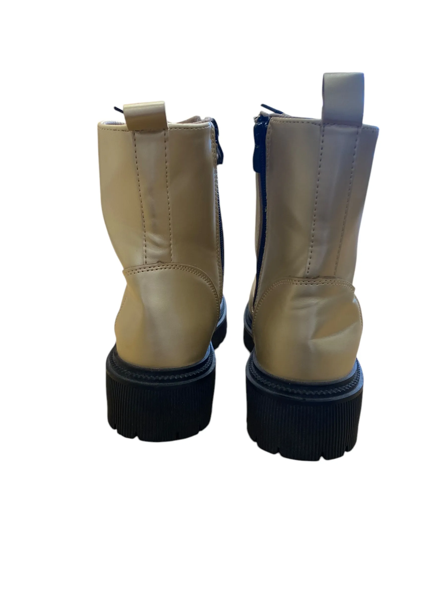 Boots Combat By Clothes Mentor In Gold, Size: 5