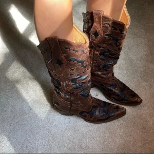 Brown coral vintage cowboy boots