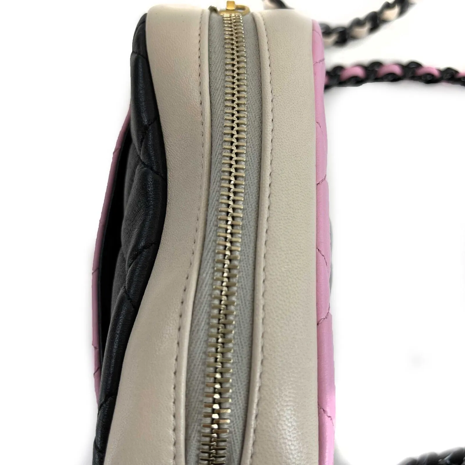 Chanel - Excellent - Mini Camera Case 23P - CC Color Block Crossbody