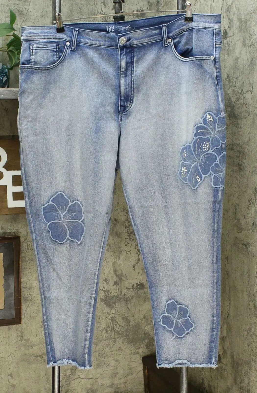 DG2 by Diane Gilman Plus Size Sorbet Floral Applique Ankle Jeans Midtone 24W