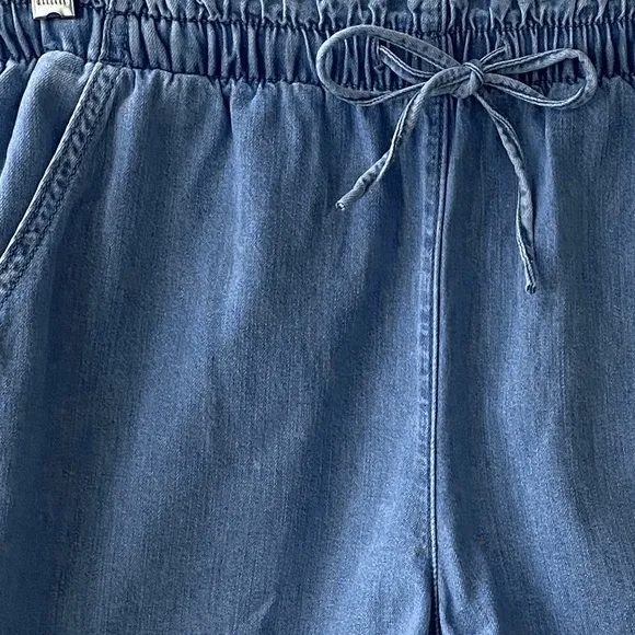 Drawstring Waist Chambray Denim Jean Shorts American Eagle Size Medium