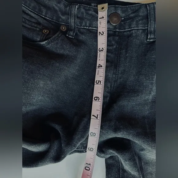 Elwood Distressed‎ Black Denim Jeans, Rolled Cuff, Slim Fit Size 28