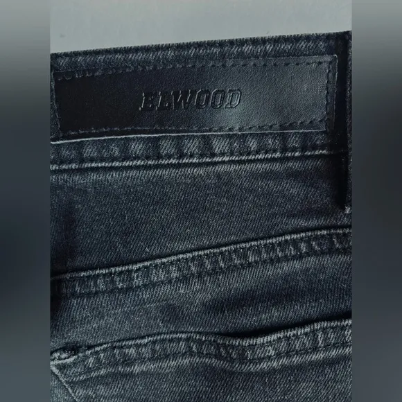 Elwood Distressed‎ Black Denim Jeans, Rolled Cuff, Slim Fit Size 28