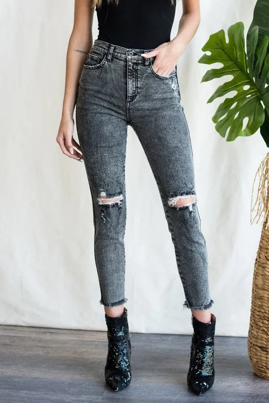 ESTELLA ACID WASH SKINNY JEANS