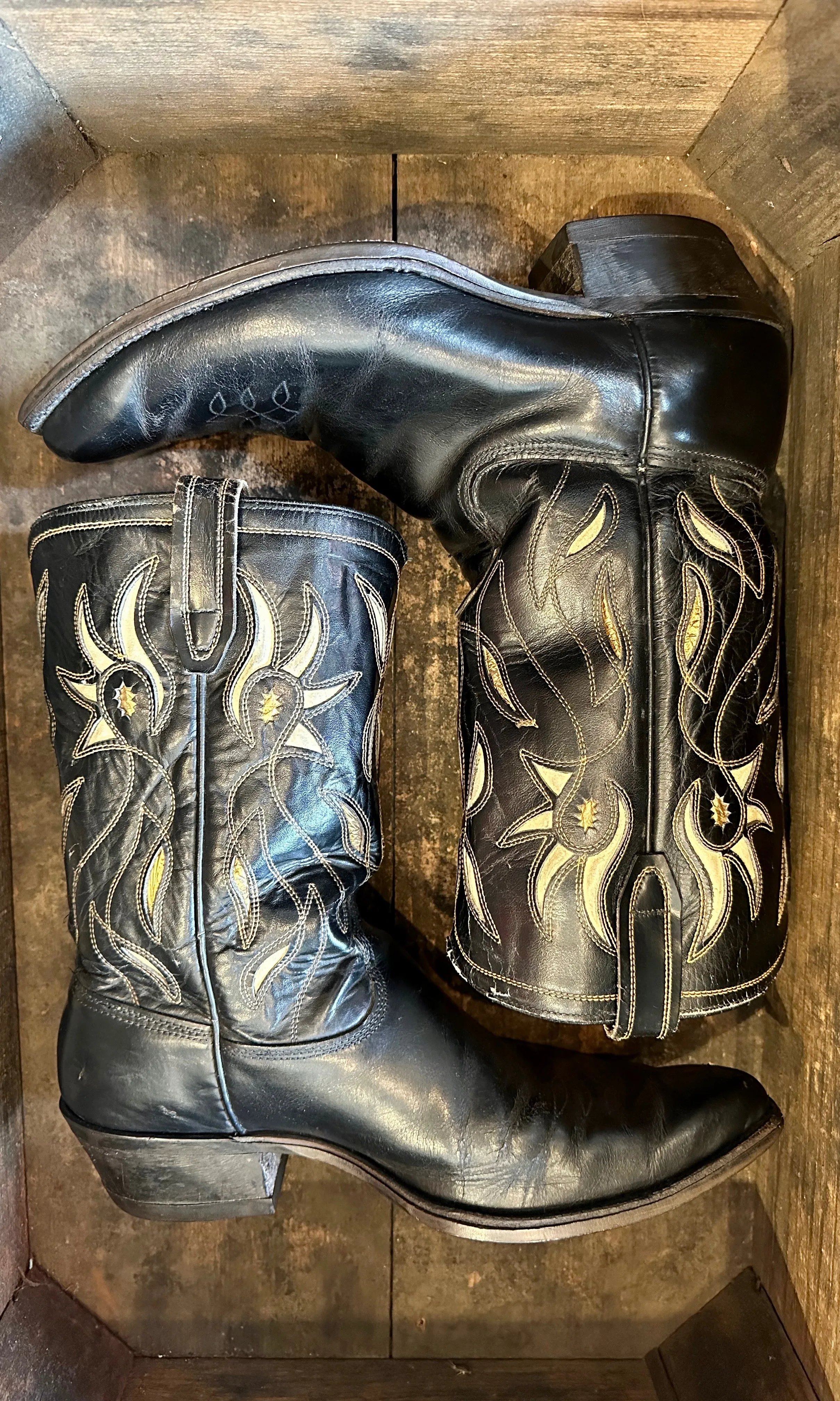 FIERCE BLACK Vintage 60s Leather Boots | Western, Cowboy • Mens size 9ish (not marked)