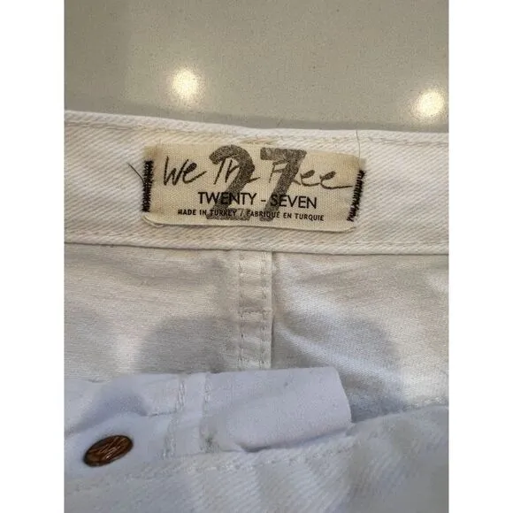 Free People NWT Distressed Denim Short in White Size 27