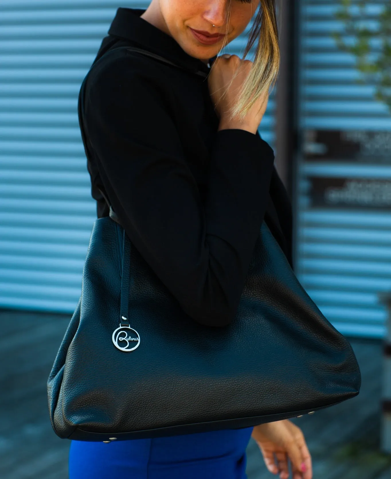 Frida Tote leather bag black