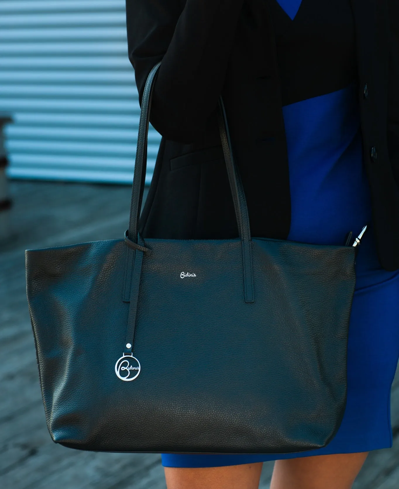 Frida Tote leather bag black