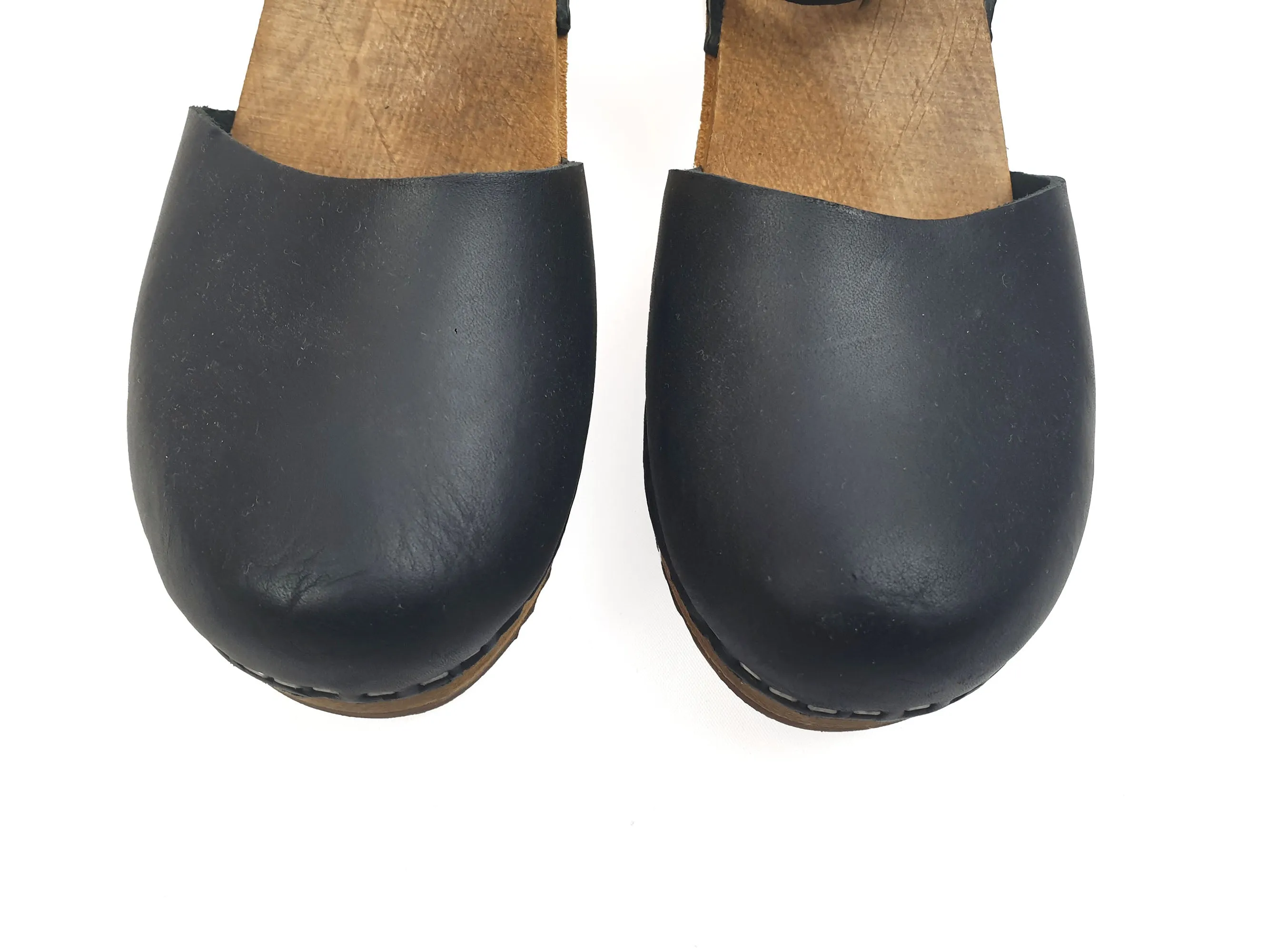 Funkis black enclosed toe clogs size 39