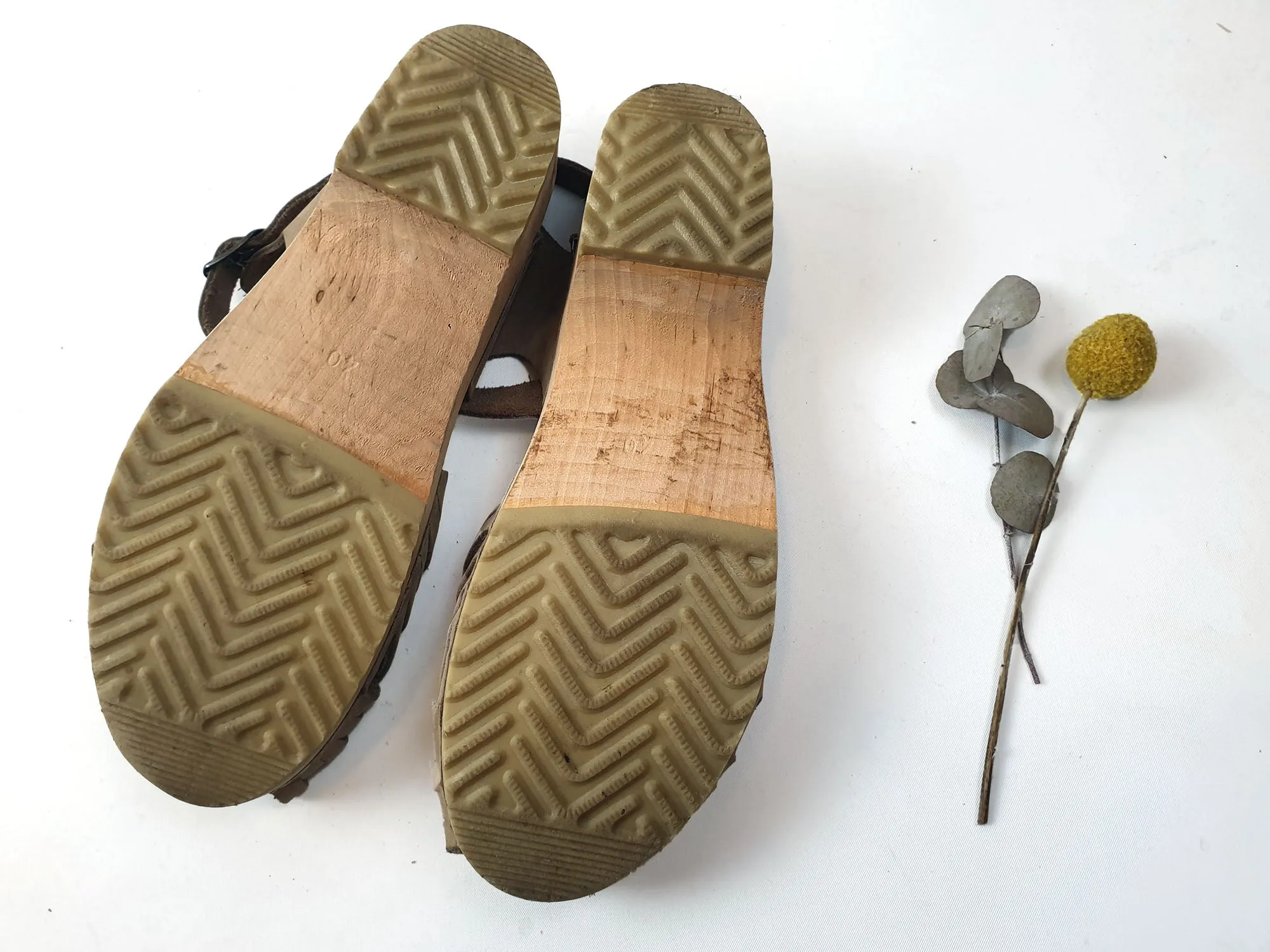 Funkis brown suede closed toe clogs size 40