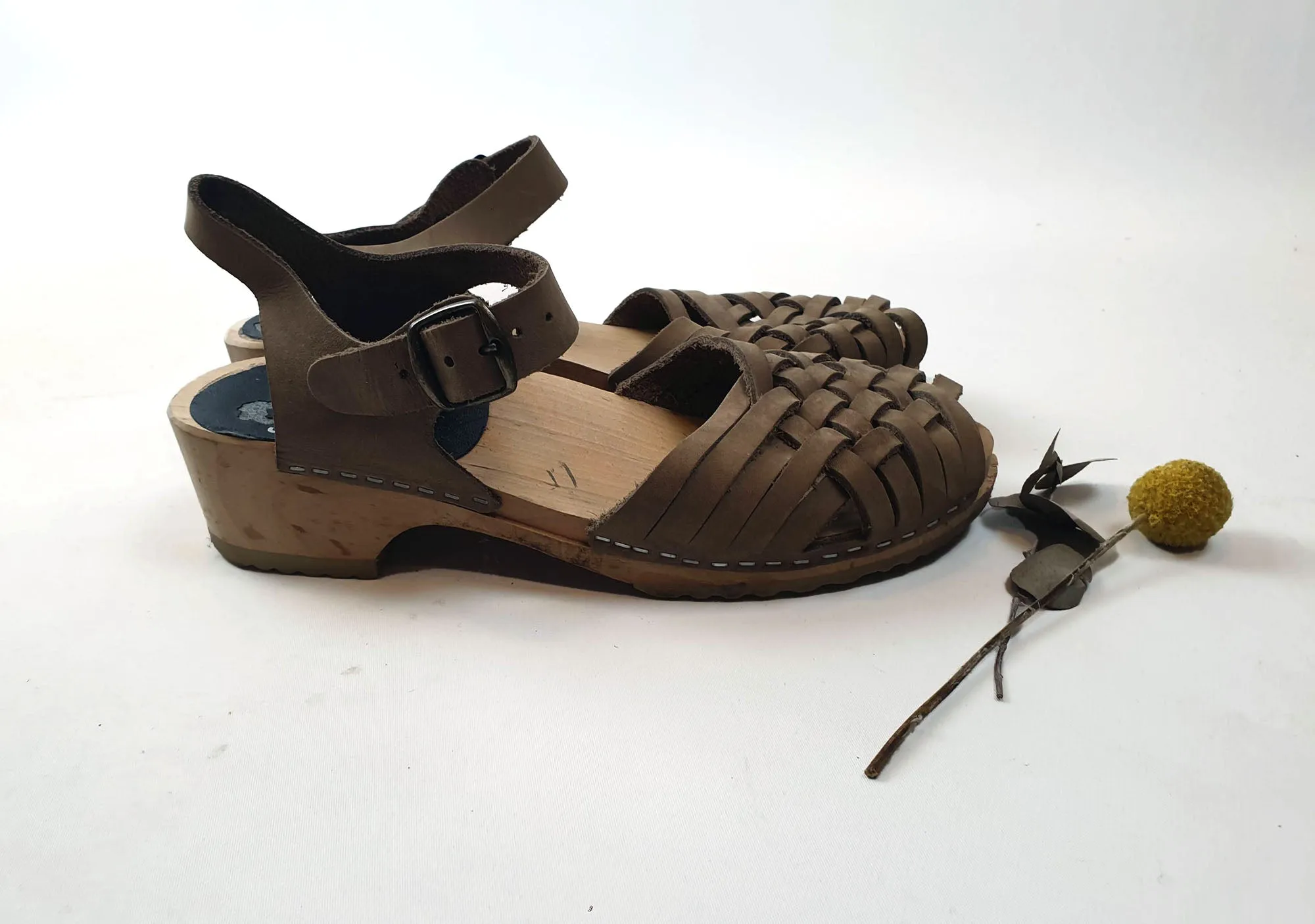 Funkis brown suede closed toe clogs size 40
