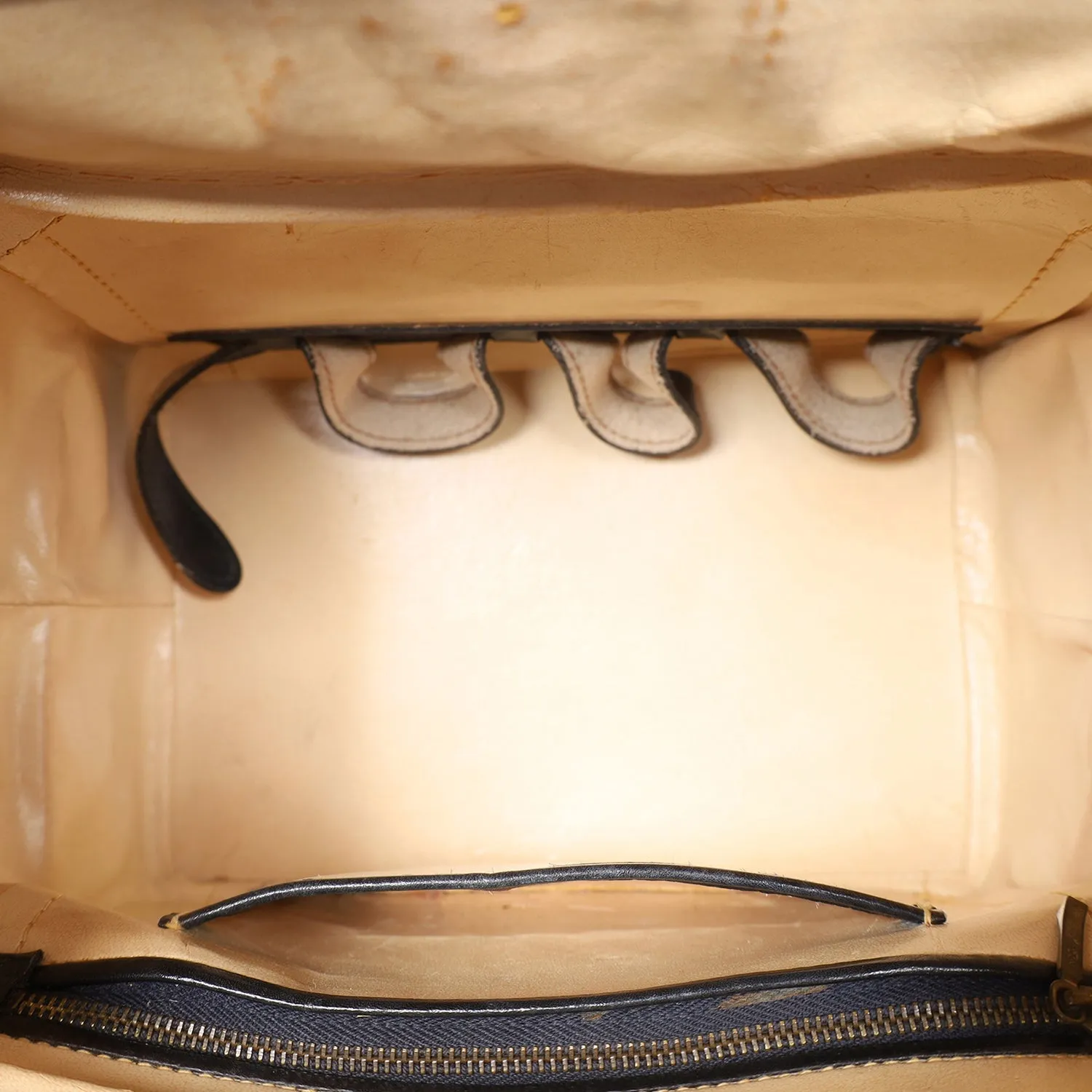 GG Leather Vanity Travel Case