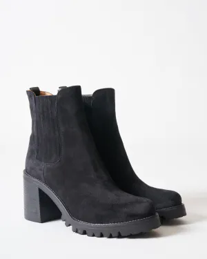 gill block heel boot