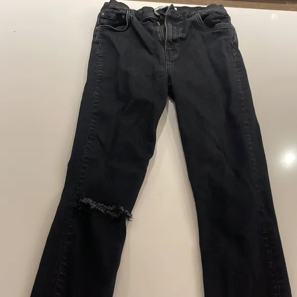 Harper High Rise Skinny JeansSize: 26Color: Faded Black Destroyed