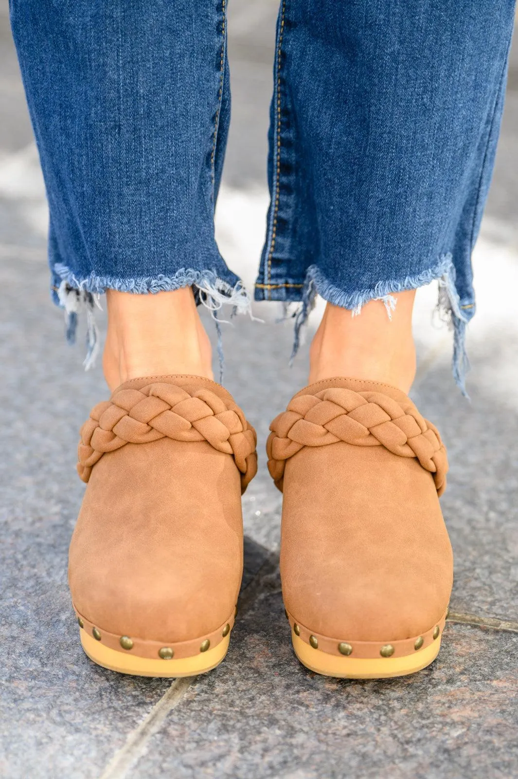 Hazel Blues® | Taylor Braided Clogs In Brown