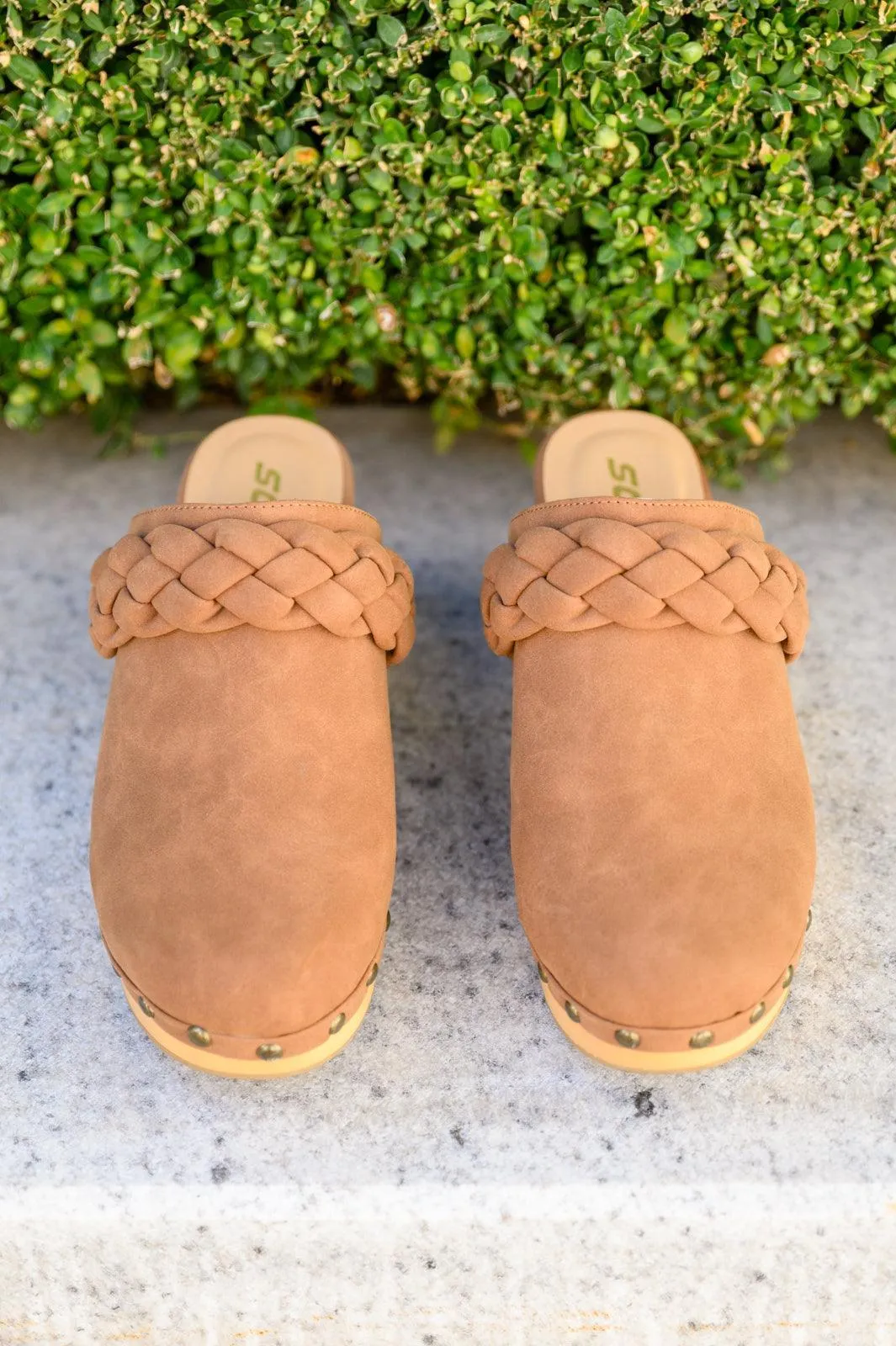 Hazel Blues® | Taylor Braided Clogs In Brown