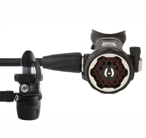 Hollis DC7 DIN or Yoke first stage and 150LX second stage