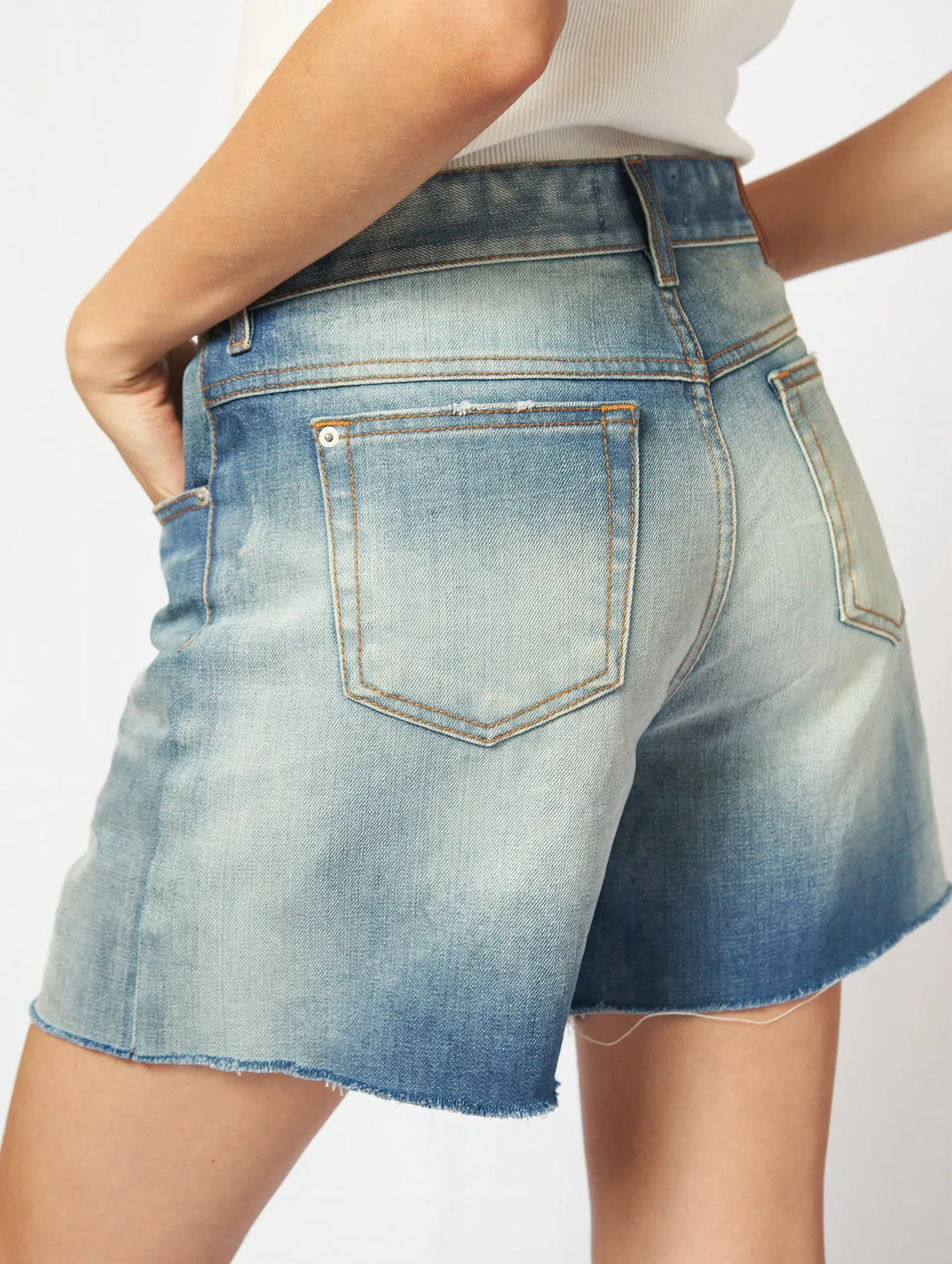 IZZY DENIM SHORTS IN DISTRESSED BLUE - Unisex
