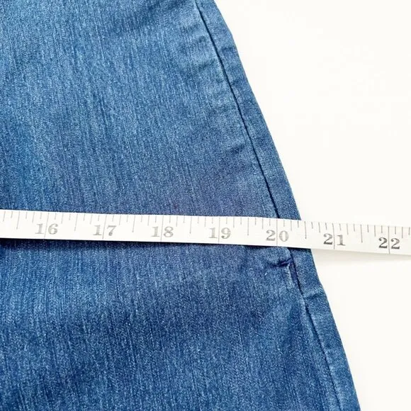 J. Peterman Wide Leg High Waisted Denim Trouser Jean Medium Wash Women's Size 12