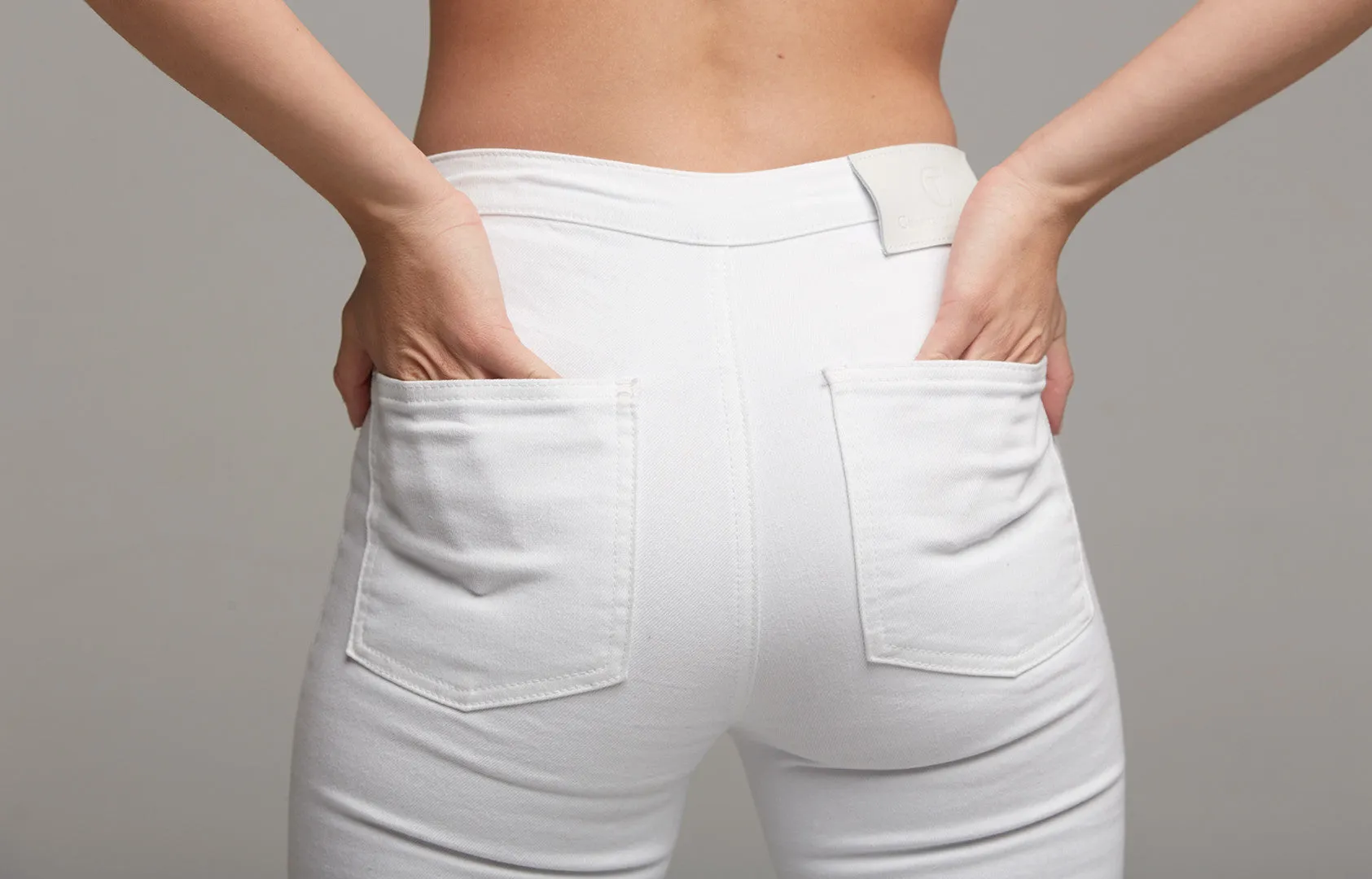 JENI PLAIN WHITE JEANS - CT058