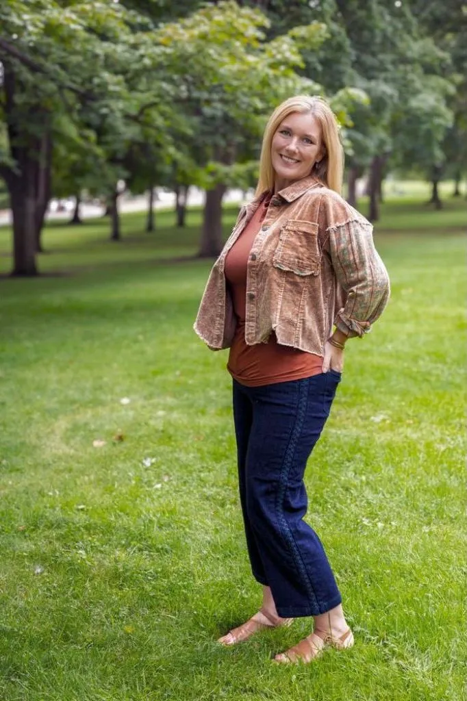 Judy Blue Braid Crop Denim