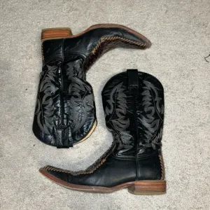 La Mexicana Snakeskin Embroidered Cowboy Boots