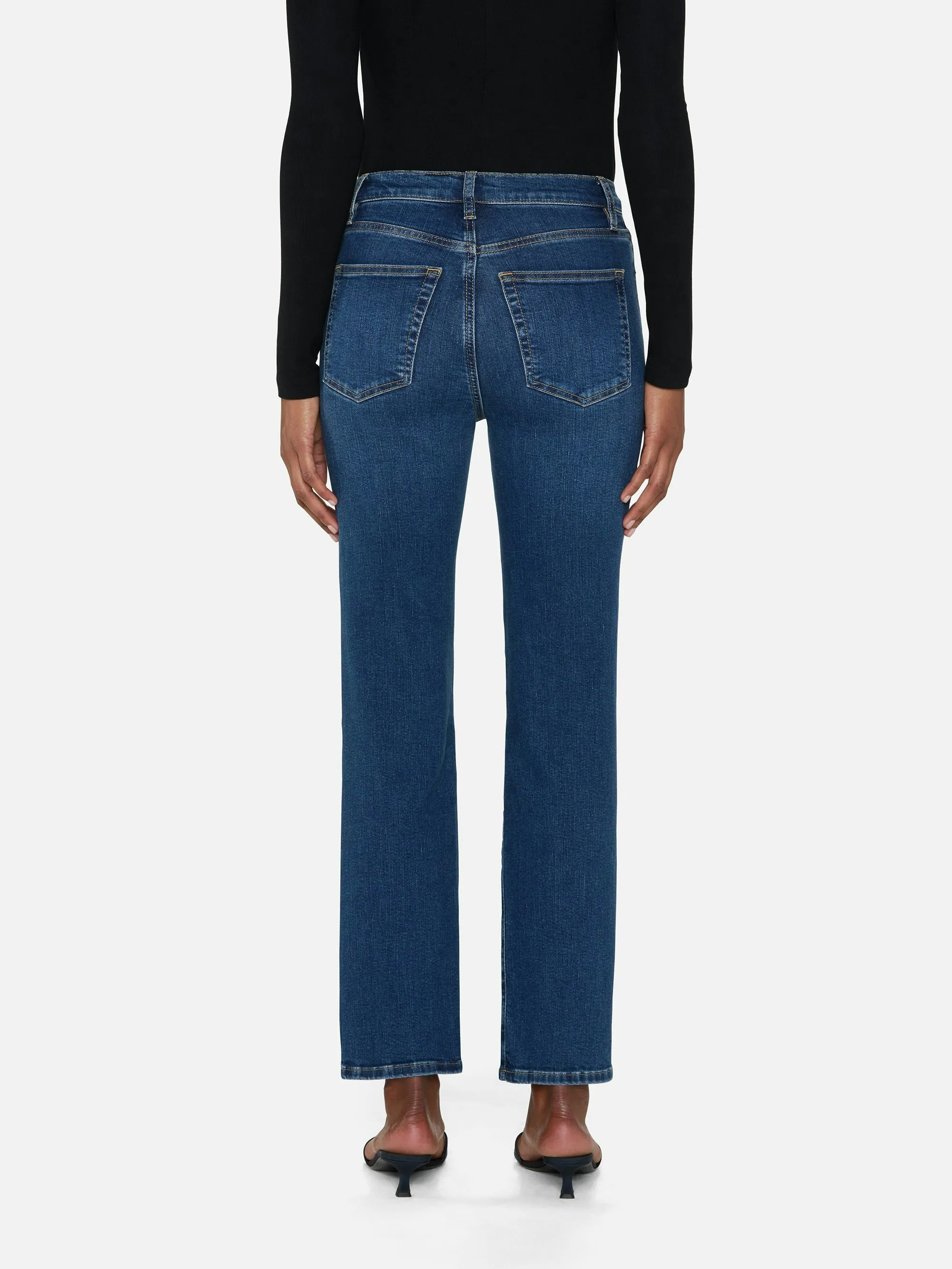 Le Sleek Straight Femma