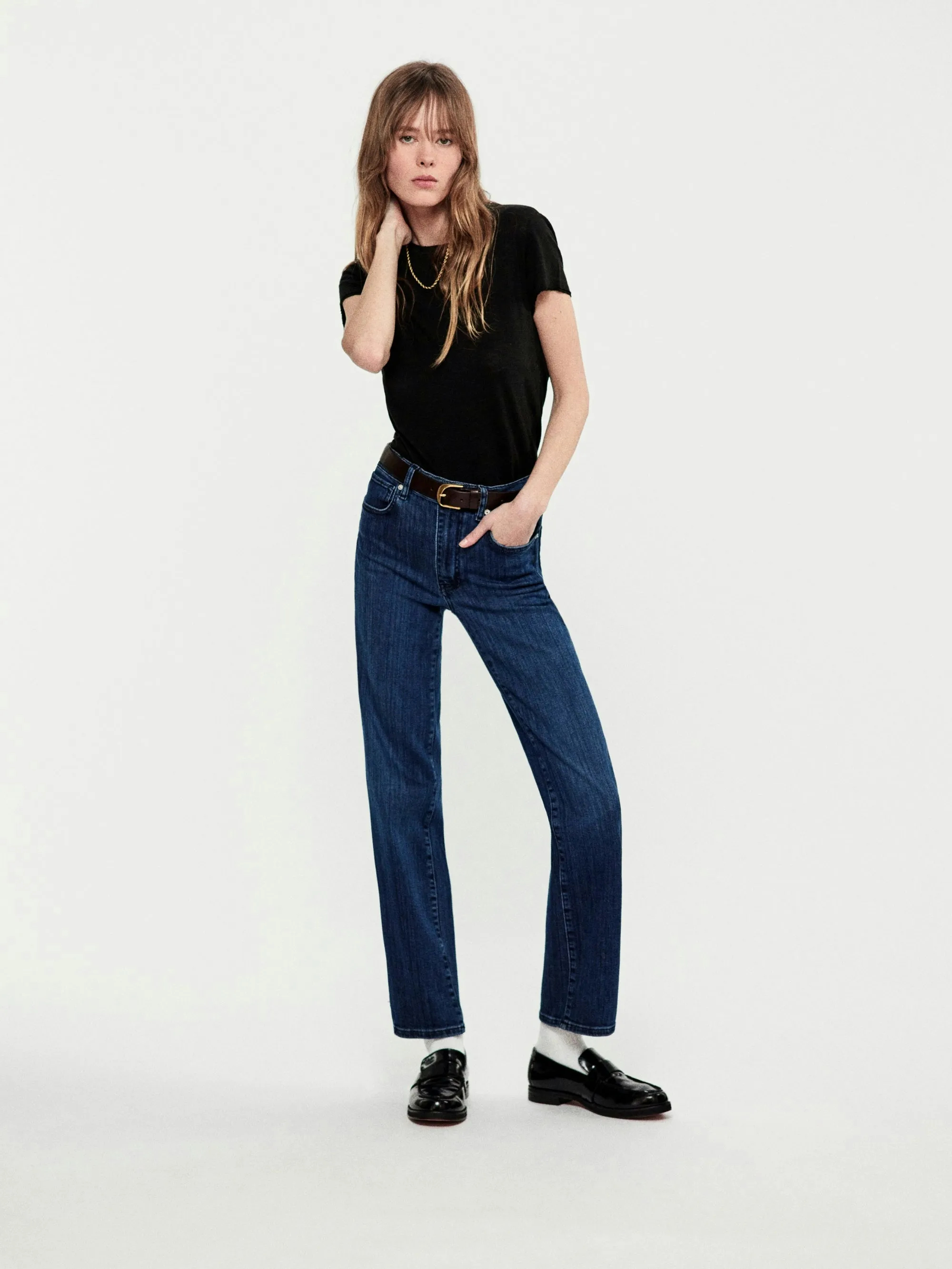 Le Sleek Straight Femma