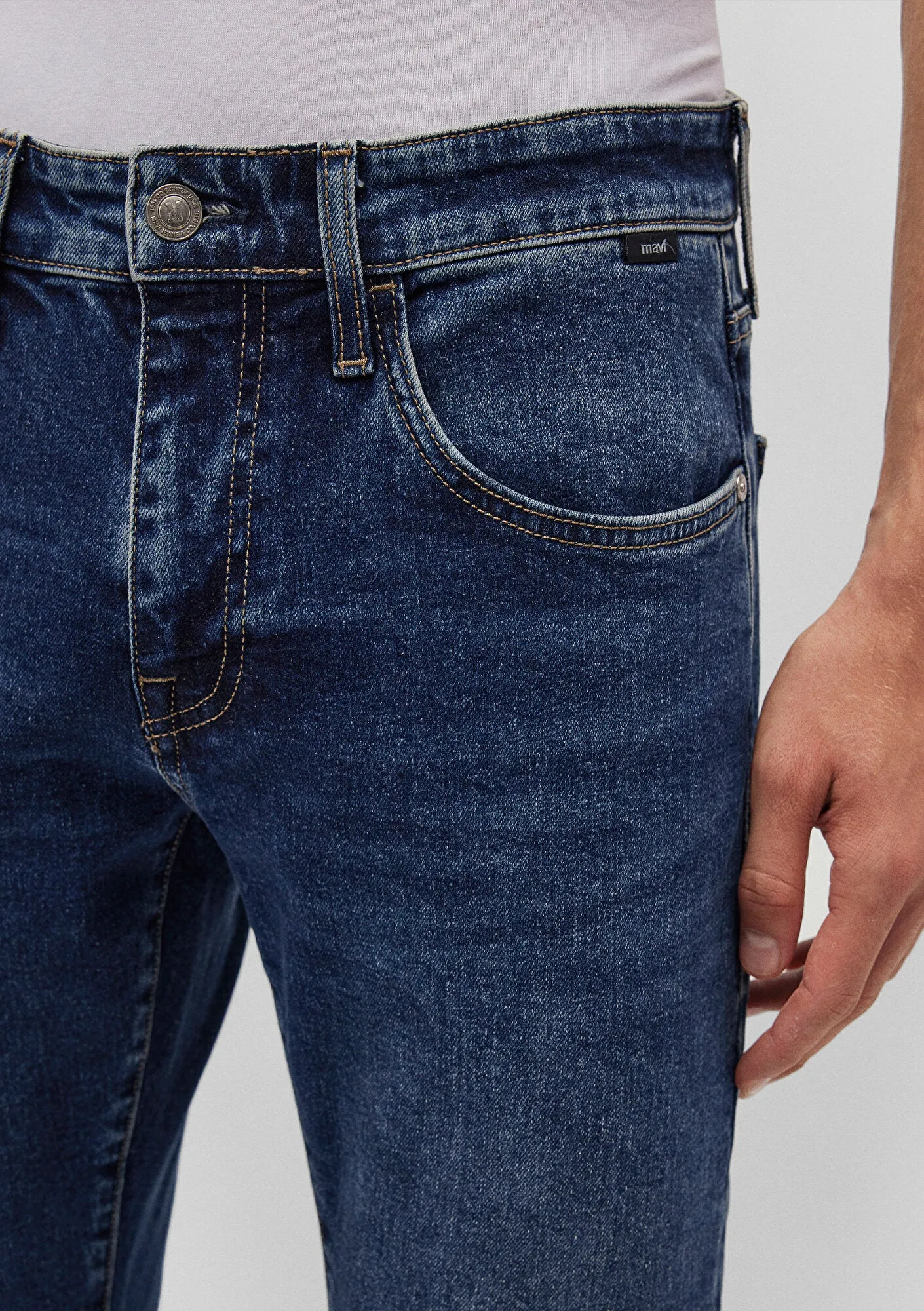 Leo Dark Vintage College Jean Pants