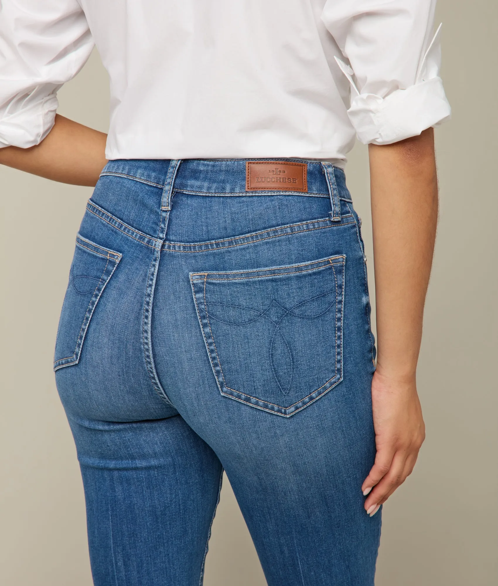 Liberty Mid-Rise Bootcut Jean :: Rustic