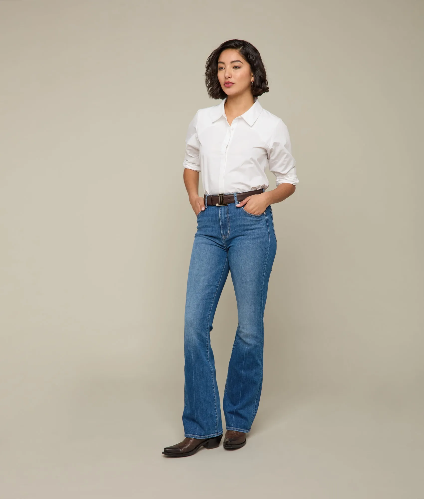 Liberty Mid-Rise Bootcut Jean :: Rustic