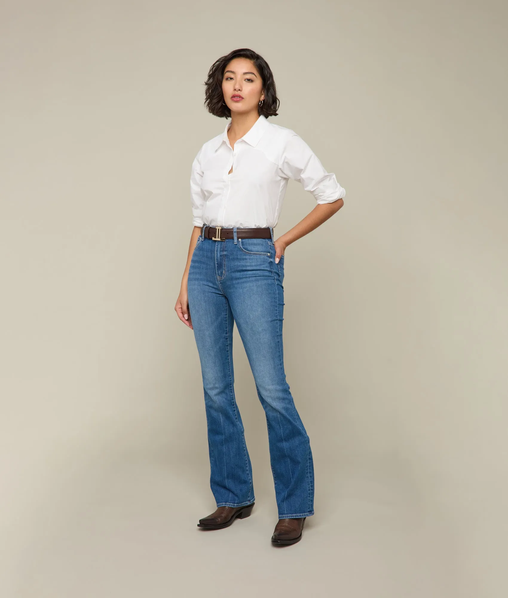 Liberty Mid-Rise Bootcut Jean :: Rustic