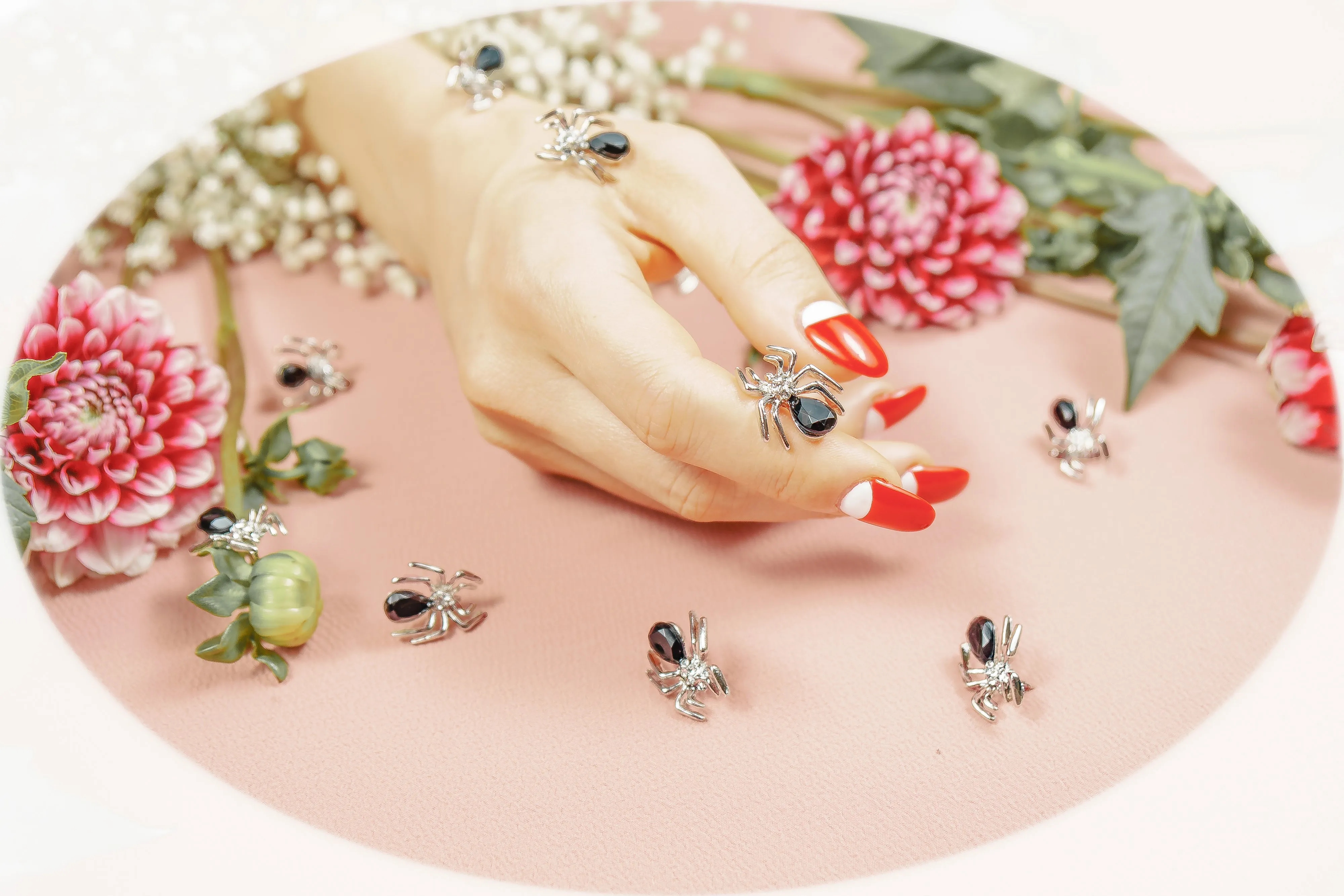 Little Spider Pin Brooch  silver