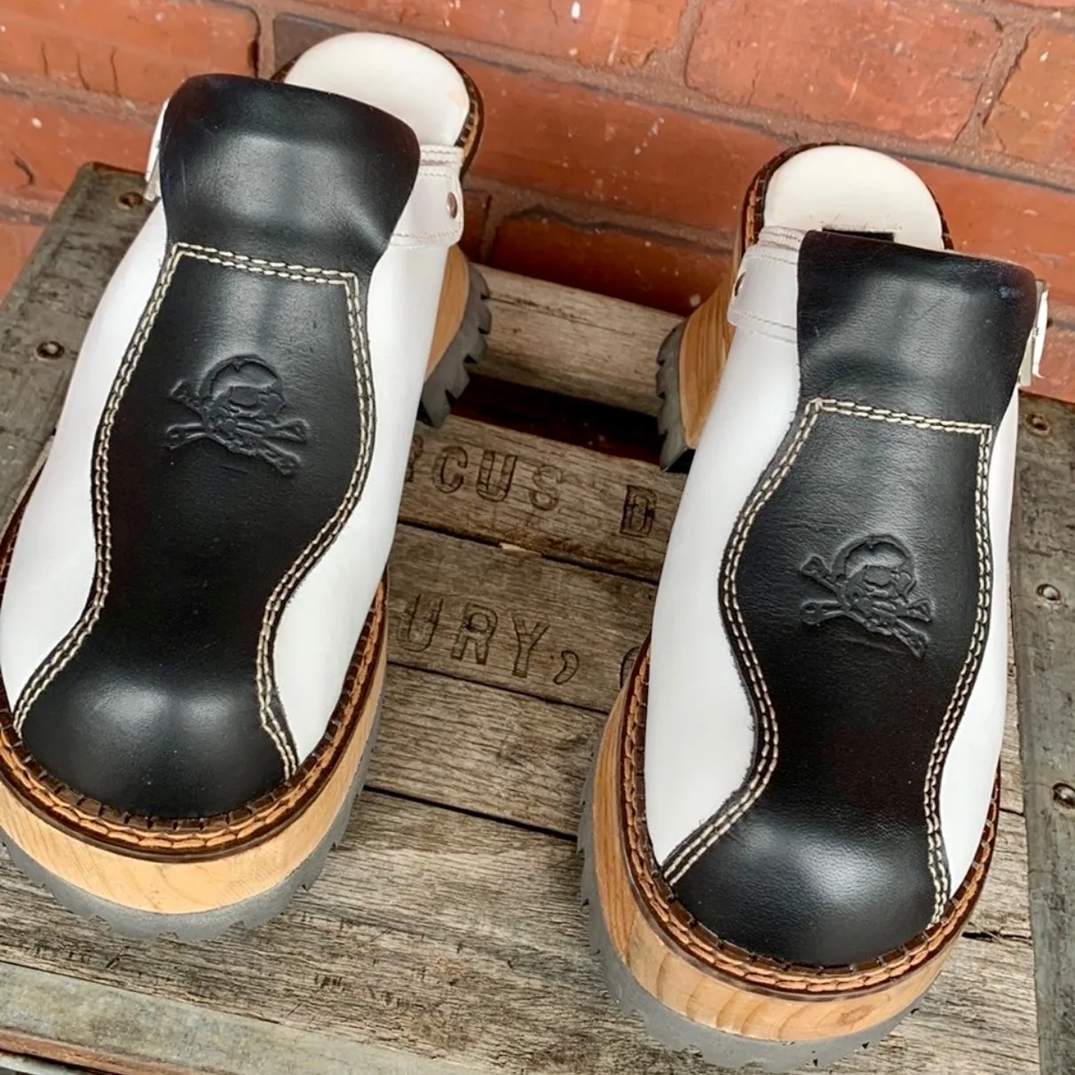LONDON UNDERGROUND Rare Skull Platform Chunky Wooden Heel Lug Sole Clogs