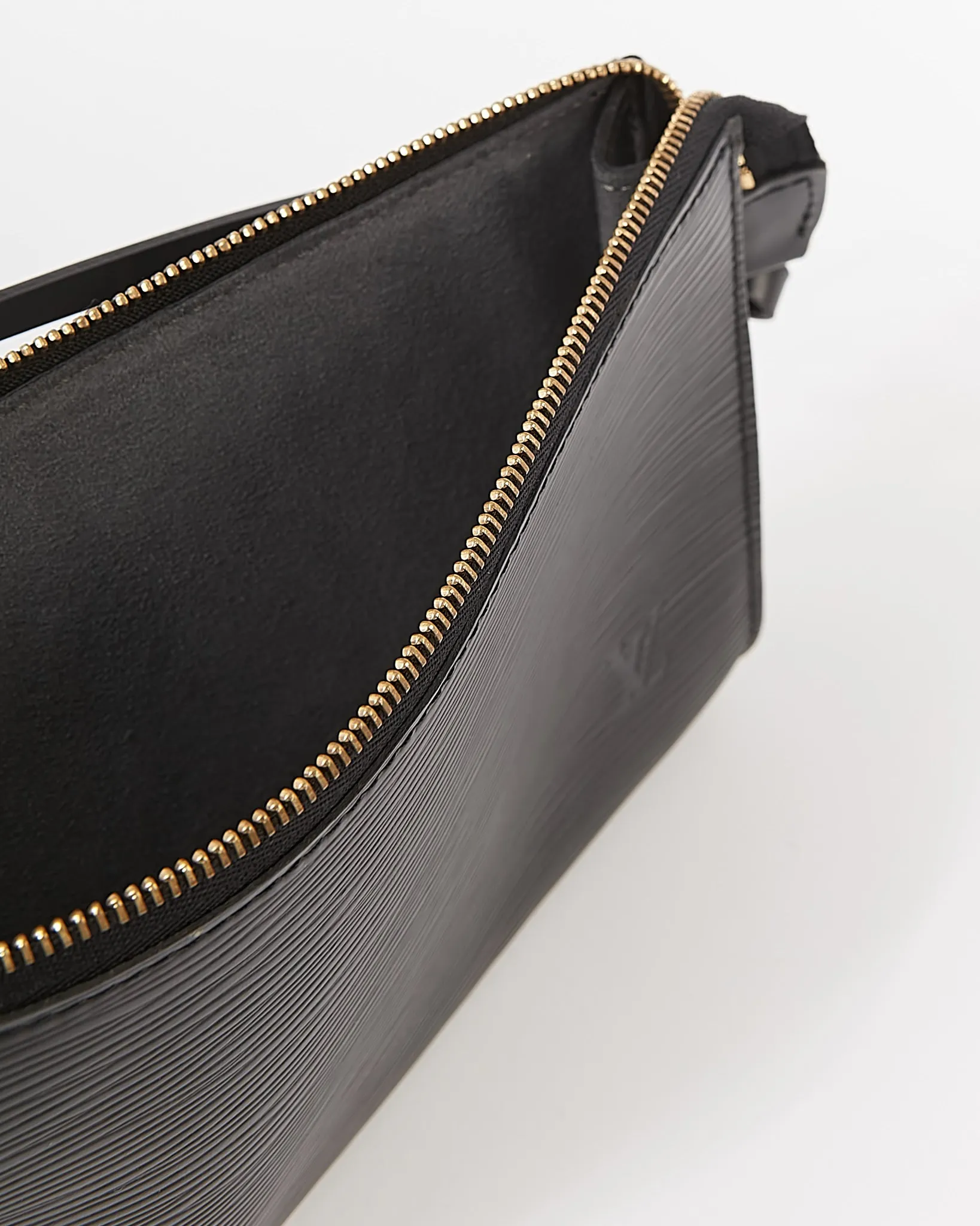 Louis Vuitton Black Epi Leather Pochette Shoulder Bag