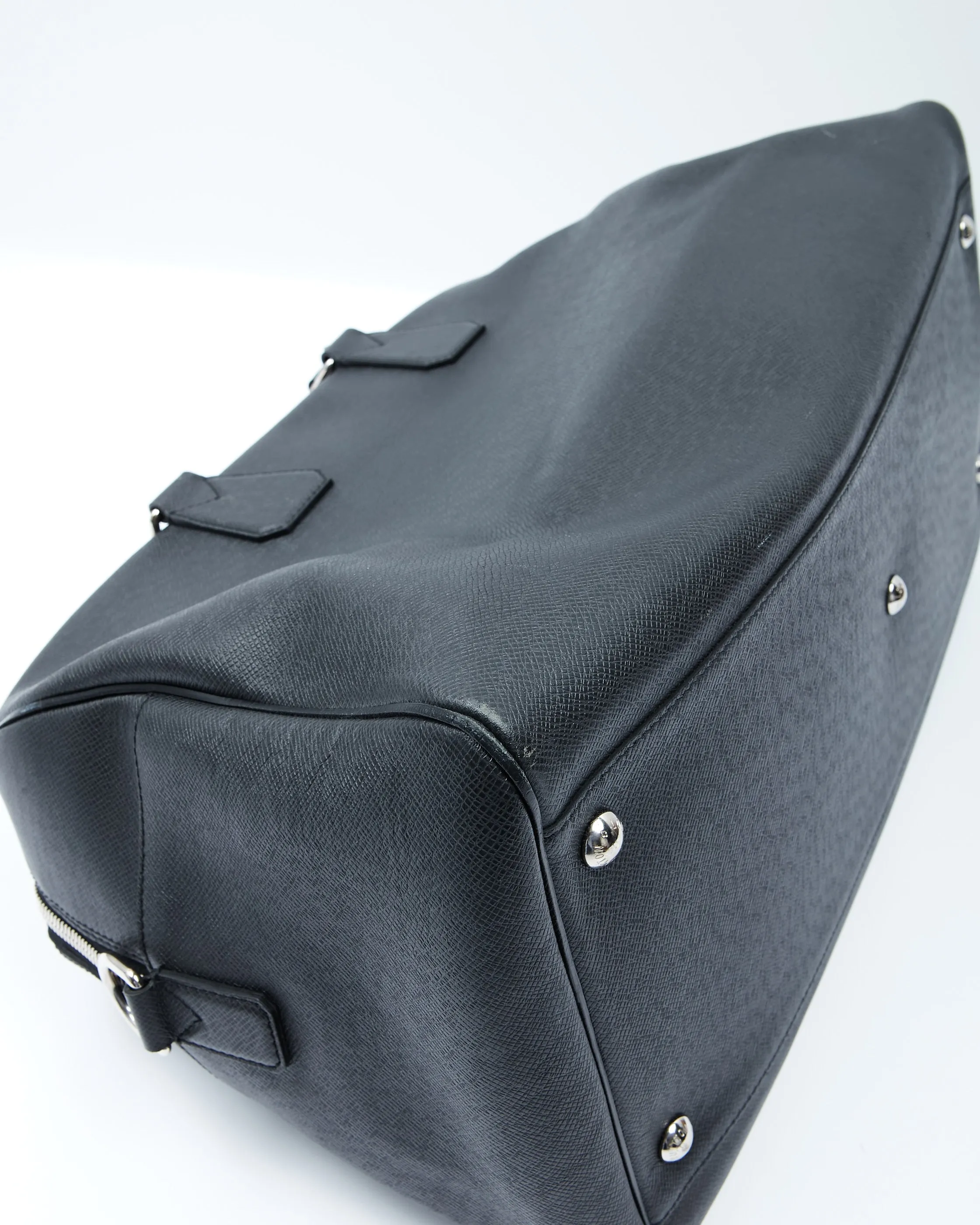 Louis Vuitton Black Taiga Leather Neo Kendall Travel Bag