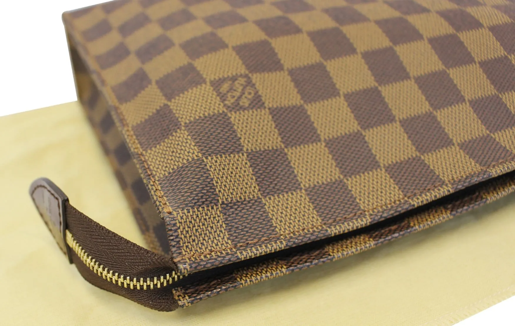 LOUIS VUITTON Damier Ebene Poche Toilette 25 Cosmetic Pouch