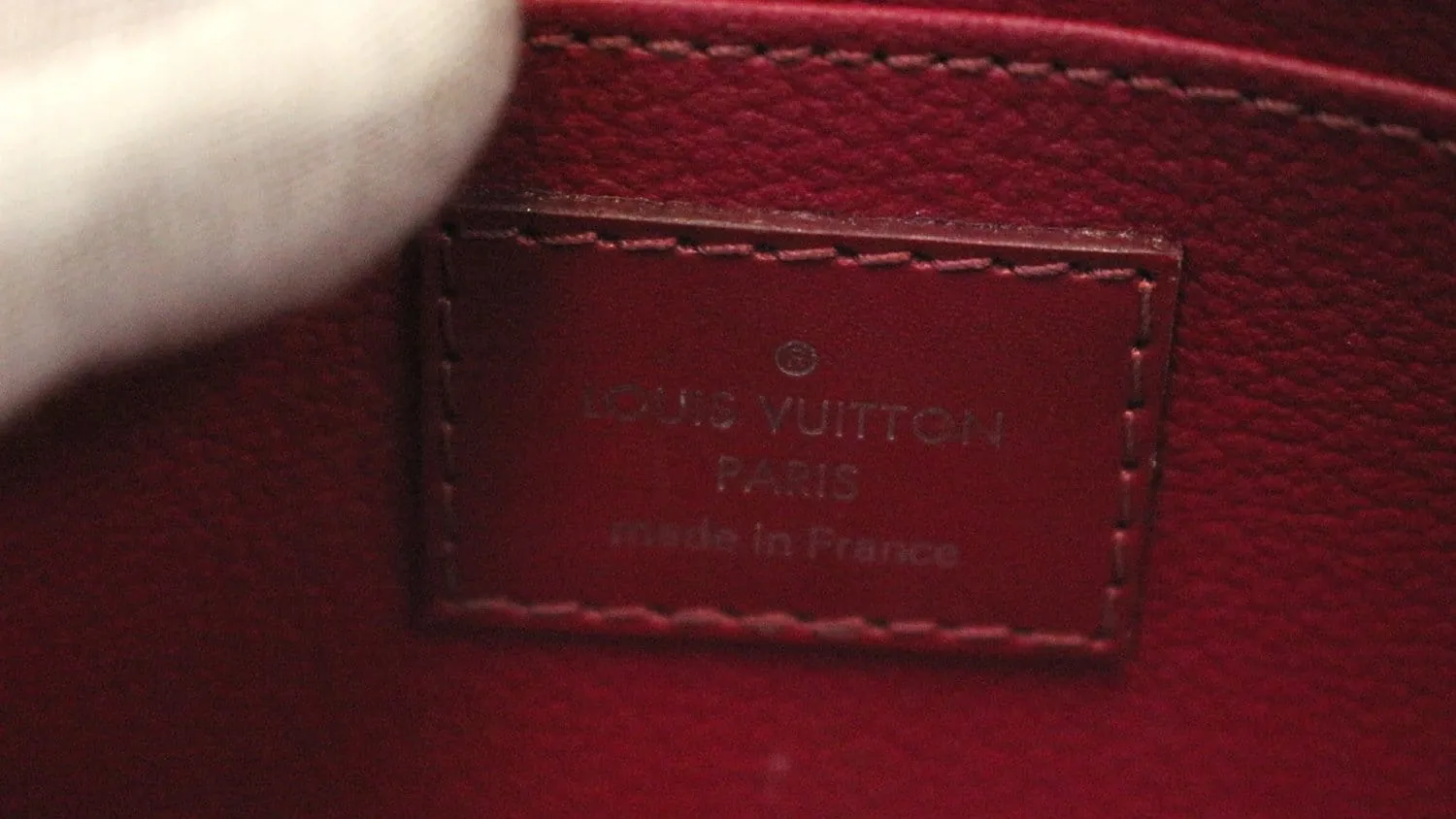 LOUIS VUITTON Epi Pochette Cosmetic Pouch Purple - Sale