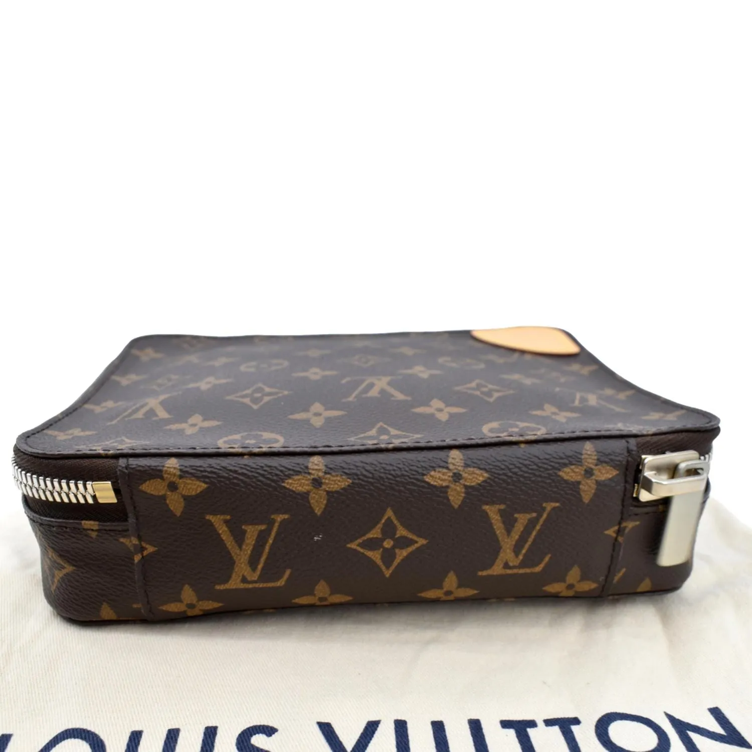 LOUIS VUITTON Horizon Monogram Canvas Accessories Pouch Brown