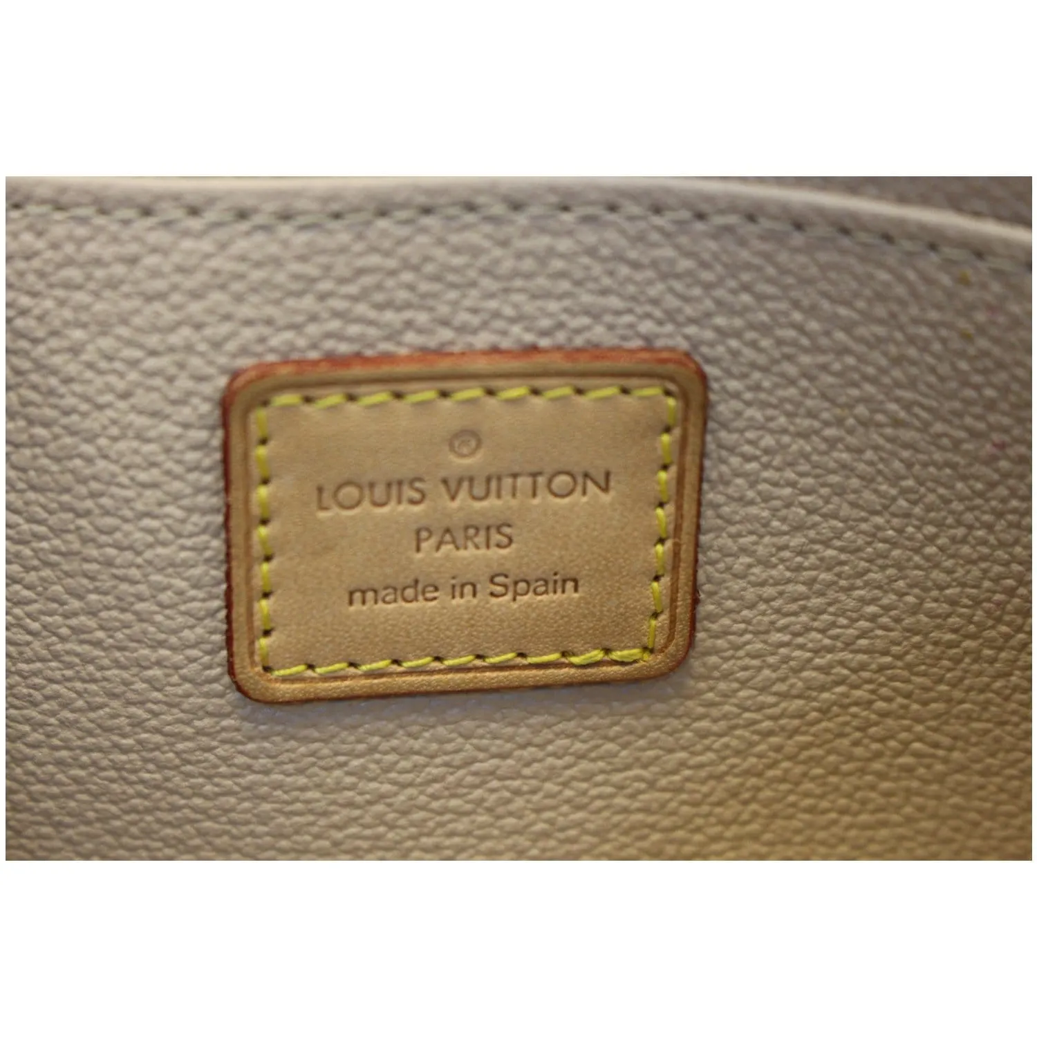 LOUIS VUITTON Monogram Canvas Pochette Cosmetic Pouch