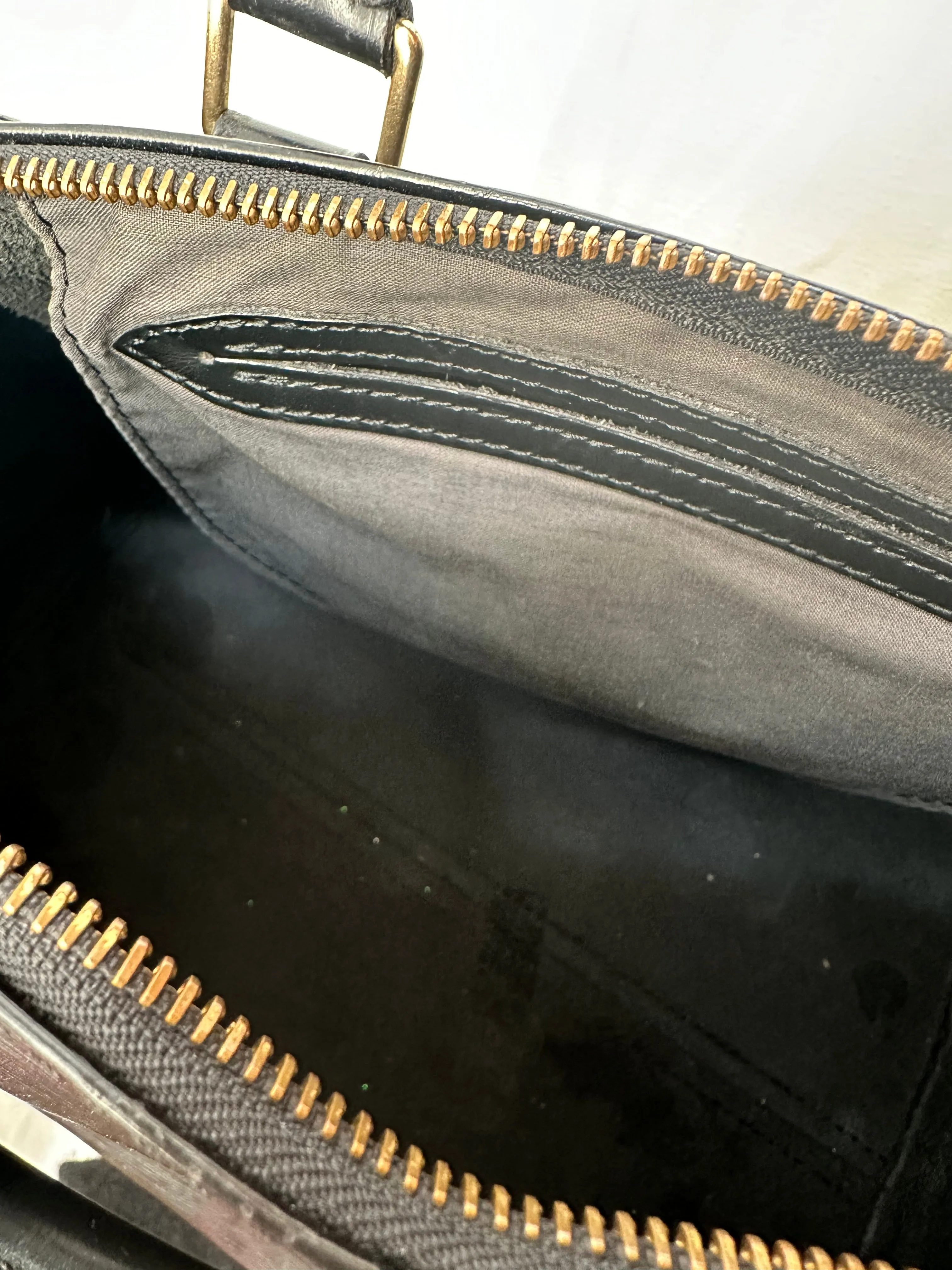 Louis Vuitton Speedy Epi Hand Bag