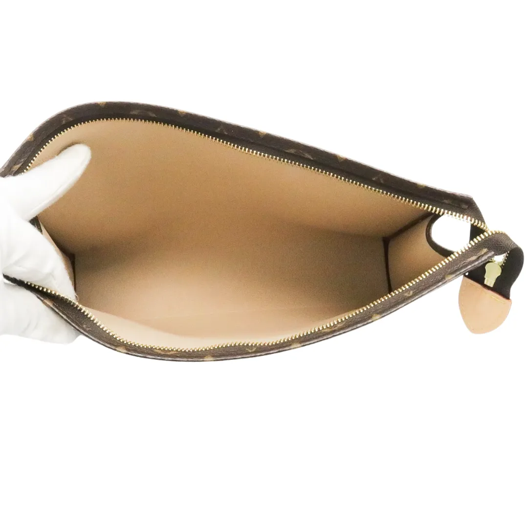 LOUIS VUITTON TOILETRY POUCH 26
