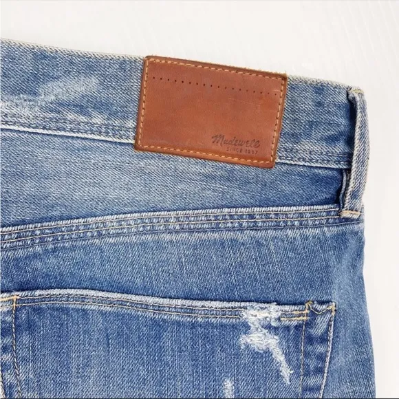 Madewell distressed Denim Shorts Raw Hem 28