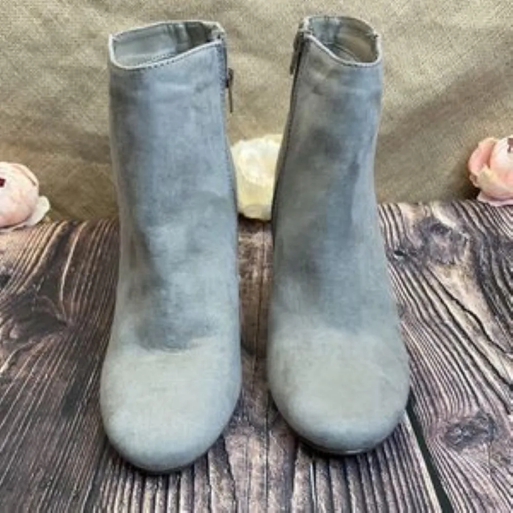 Material Girl Desert Sand Cambrie Booties 9.5